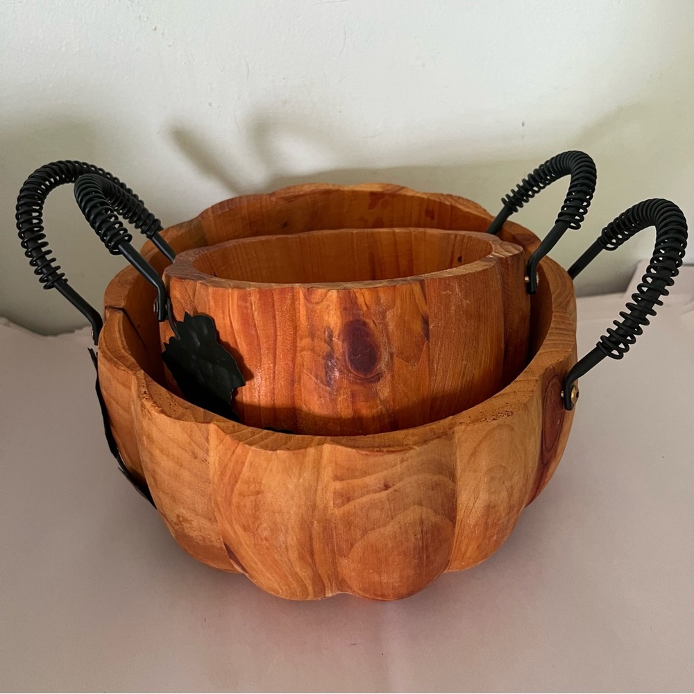 Wood Pumpkin shaped Bowls Handles Fall Decorating Thanksgiving Halloween